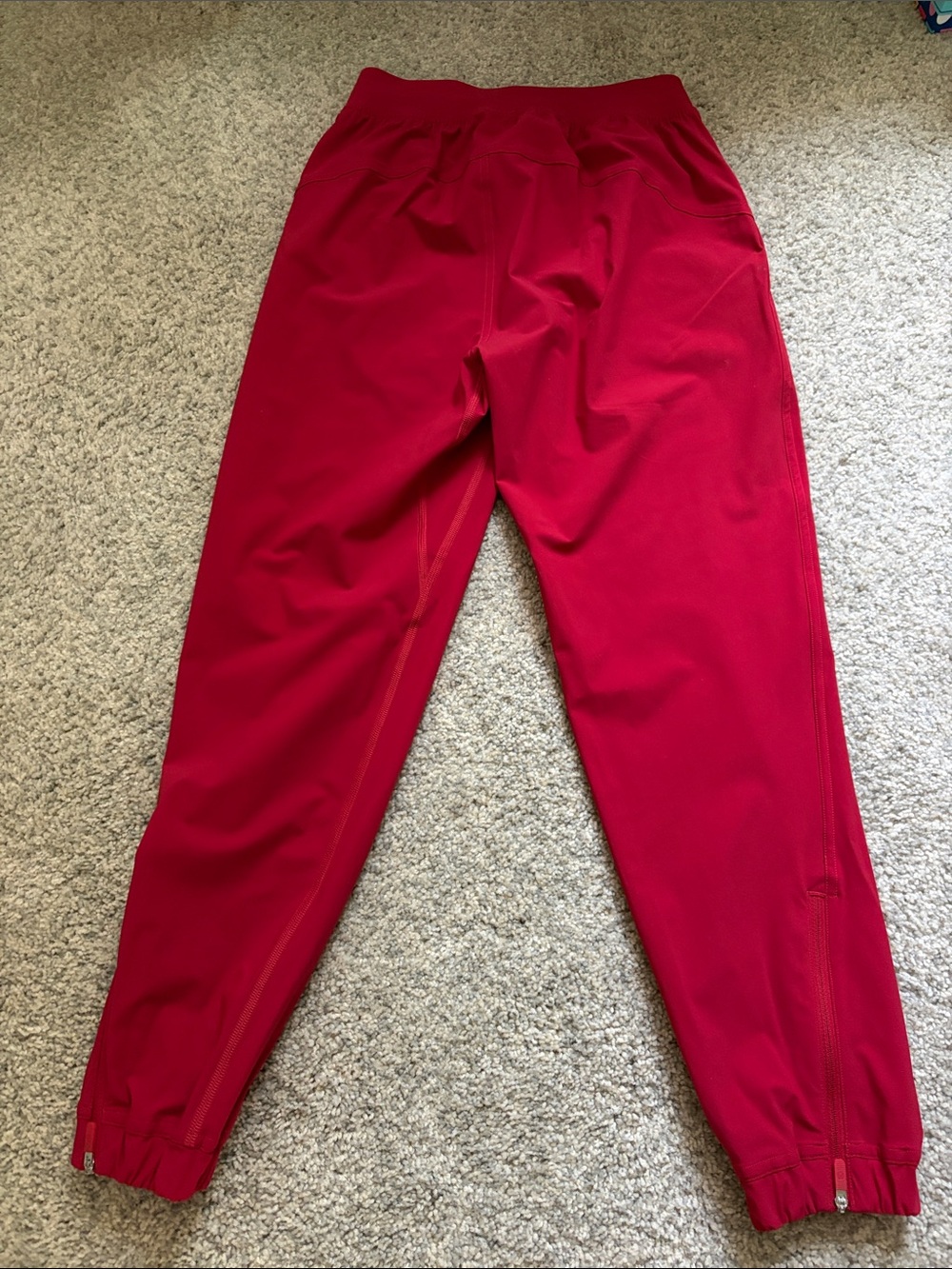 Lululemon Size 2 Red Women’s Red Jogger Pants - Lightweight Activewear - Picture 7 of 7